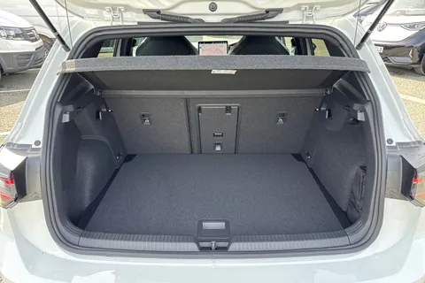  Volkswagen Golf 1.5 eTSI MHEV Black Edition DSG Euro 6 (s/s) 5dr Thumbnail #7