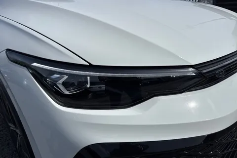  Volkswagen Golf 1.5 eTSI MHEV Black Edition DSG Euro 6 (s/s) 5dr Thumbnail #26