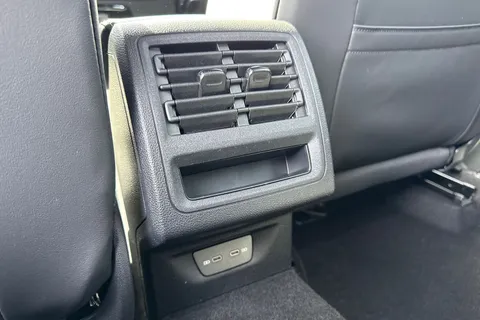  Volkswagen Golf 1.5 eTSI MHEV Black Edition DSG Euro 6 (s/s) 5dr Thumbnail #35