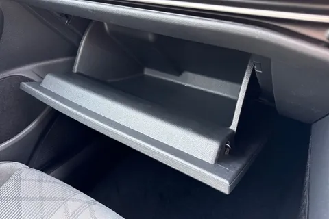  Volkswagen Golf 1.5 eTSI MHEV Black Edition DSG Euro 6 (s/s) 5dr Thumbnail #42