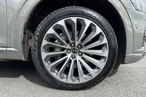 KN23PZM Audi Q8 e-tron Sportback S line 50 e-tron quattro 250,00 kW Thumbnail #10