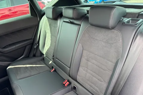 19 of 67 for CUPRA Ateca 2.0 TSI VZ1 DSG 4Drive Euro 6 (s/s) 5dr