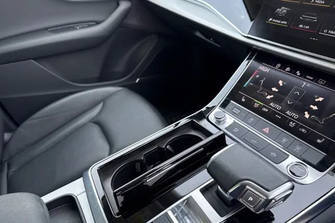 DH23LRU Audi Q7 Sport 55 TFSI quattro 340 PS tiptronic Thumbnail #21