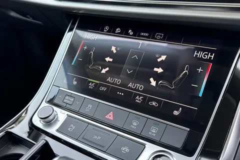 DH23LRU Audi Q7 Sport 55 TFSI quattro 340 PS tiptronic Thumbnail #23