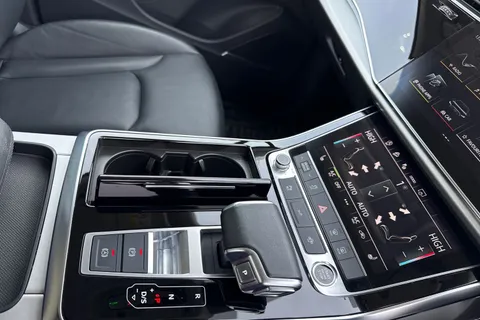 DH23LRU Audi Q7 Sport 55 TFSI quattro 340 PS tiptronic Thumbnail #24