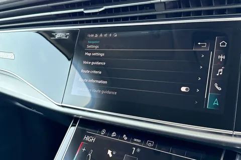 DH23LRU Audi Q7 Sport 55 TFSI quattro 340 PS tiptronic Thumbnail #44