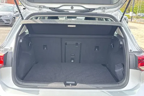 GL23DCZ Volkswagen Golf 1.0 TSI Life 5dr Thumbnail #8