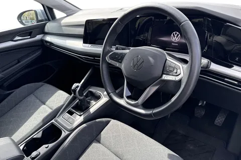 GL23DCZ Volkswagen Golf 1.0 TSI Life 5dr Thumbnail #15