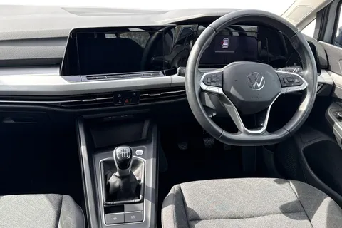 GL23DCZ Volkswagen Golf 1.0 TSI Life 5dr Thumbnail #19