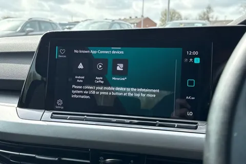 GL23DCZ Volkswagen Golf 1.0 TSI Life 5dr Thumbnail #36