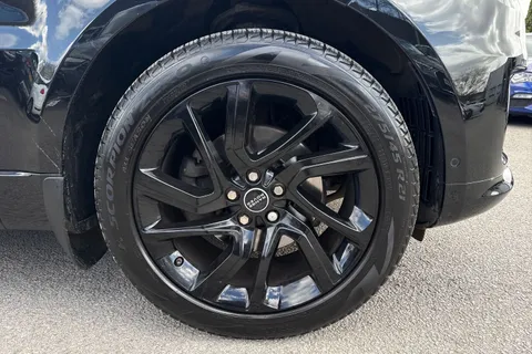 10 of 57 for Land Rover Range Rover Sport 3.0 SD V6 HSE Dynamic Auto 4WD Euro 6 (s/s) 5dr