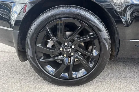 11 of 57 for Land Rover Range Rover Sport 3.0 SD V6 HSE Dynamic Auto 4WD Euro 6 (s/s) 5dr