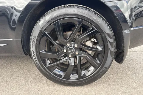 12 of 57 for Land Rover Range Rover Sport 3.0 SD V6 HSE Dynamic Auto 4WD Euro 6 (s/s) 5dr