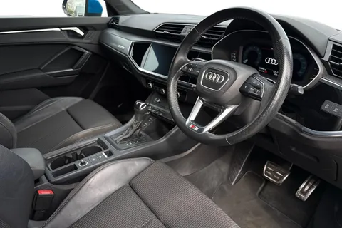 13 of 63 for Audi Q3 S line 35 TFSI 150 PS S tronic