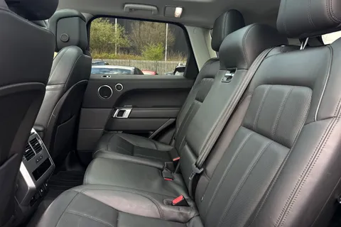 19 of 57 for Land Rover Range Rover Sport 3.0 SD V6 HSE Dynamic Auto 4WD Euro 6 (s/s) 5dr