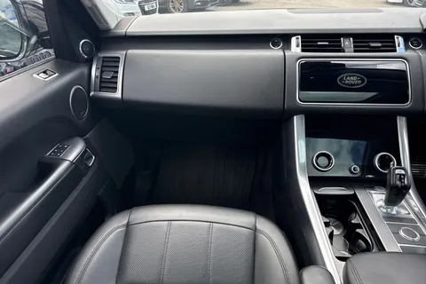 20 of 57 for Land Rover Range Rover Sport 3.0 SD V6 HSE Dynamic Auto 4WD Euro 6 (s/s) 5dr