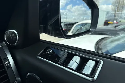 21 of 57 for Land Rover Range Rover Sport 3.0 SD V6 HSE Dynamic Auto 4WD Euro 6 (s/s) 5dr