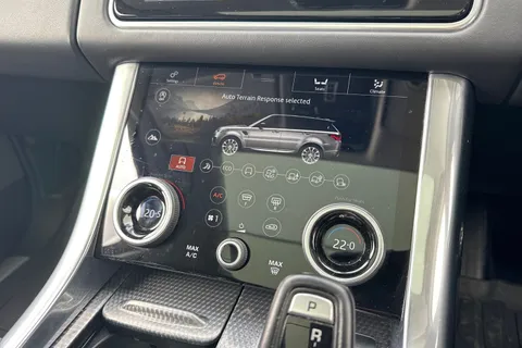 22 of 57 for Land Rover Range Rover Sport 3.0 SD V6 HSE Dynamic Auto 4WD Euro 6 (s/s) 5dr