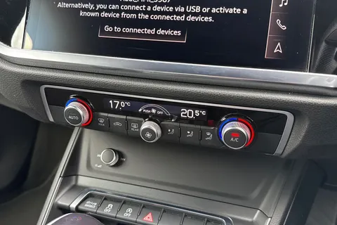 21 of 63 for Audi Q3 S line 35 TFSI 150 PS S tronic