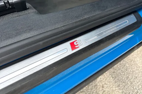 24 of 63 for Audi Q3 S line 35 TFSI 150 PS S tronic