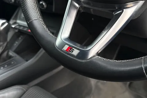 25 of 63 for Audi Q3 S line 35 TFSI 150 PS S tronic