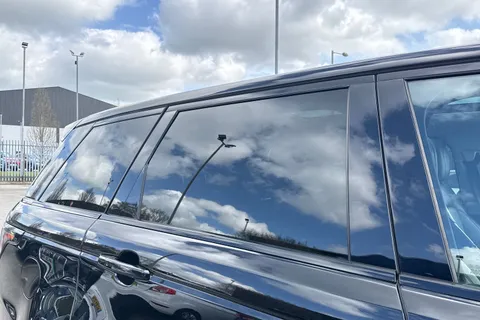 30 of 57 for Land Rover Range Rover Sport 3.0 SD V6 HSE Dynamic Auto 4WD Euro 6 (s/s) 5dr