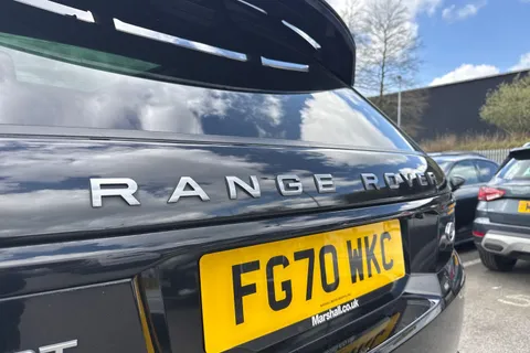 32 of 57 for Land Rover Range Rover Sport 3.0 SD V6 HSE Dynamic Auto 4WD Euro 6 (s/s) 5dr