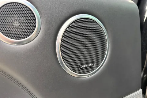 36 of 57 for Land Rover Range Rover Sport 3.0 SD V6 HSE Dynamic Auto 4WD Euro 6 (s/s) 5dr