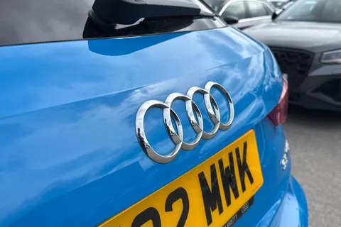 35 of 63 for Audi Q3 S line 35 TFSI 150 PS S tronic