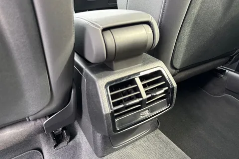 39 of 63 for Audi Q3 S line 35 TFSI 150 PS S tronic