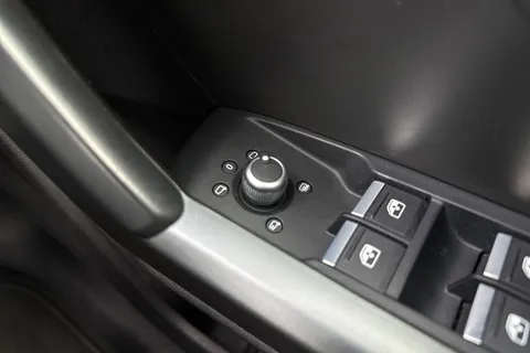 40 of 63 for Audi Q3 S line 35 TFSI 150 PS S tronic