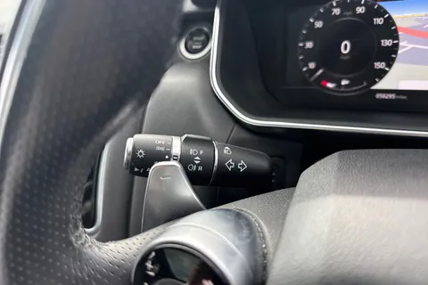 45 of 57 for Land Rover Range Rover Sport 3.0 SD V6 HSE Dynamic Auto 4WD Euro 6 (s/s) 5dr