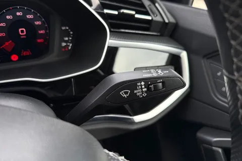 46 of 63 for Audi Q3 S line 35 TFSI 150 PS S tronic