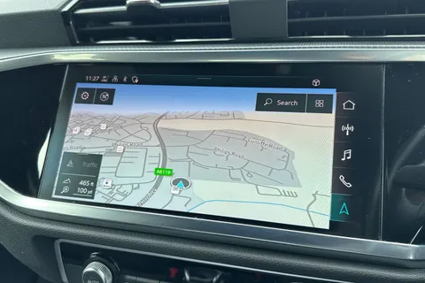 52 of 63 for Audi Q3 S line 35 TFSI 150 PS S tronic