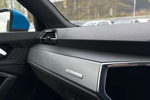 60 of 63 for Audi Q3 S line 35 TFSI 150 PS S tronic