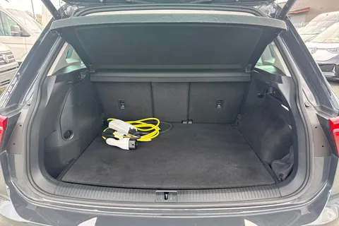 DE24KOB Volkswagen Tiguan 1.4 TSI eHybrid Elegance 5dr DSG Thumbnail #8