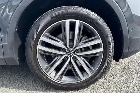 DE24KOB Volkswagen Tiguan 1.4 TSI eHybrid Elegance 5dr DSG Thumbnail #11