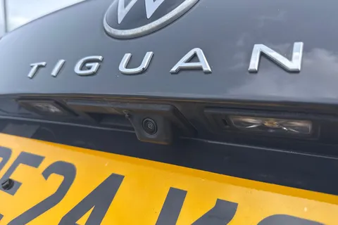 DE24KOB Volkswagen Tiguan 1.4 TSI eHybrid Elegance 5dr DSG Thumbnail #28