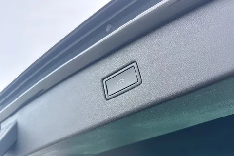 DE24KOB Volkswagen Tiguan 1.4 TSI eHybrid Elegance 5dr DSG Thumbnail #29