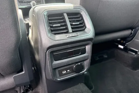 DE24KOB Volkswagen Tiguan 1.4 TSI eHybrid Elegance 5dr DSG Thumbnail #39