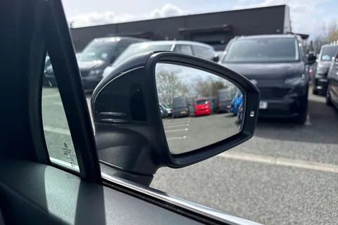 DE24KOB Volkswagen Tiguan 1.4 TSI eHybrid Elegance 5dr DSG Thumbnail #42