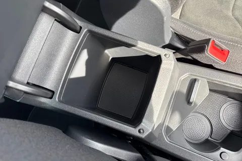 DE24KOB Volkswagen Tiguan 1.4 TSI eHybrid Elegance 5dr DSG Thumbnail #45