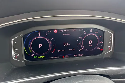 DE24KOB Volkswagen Tiguan 1.4 TSI eHybrid Elegance 5dr DSG Thumbnail #49