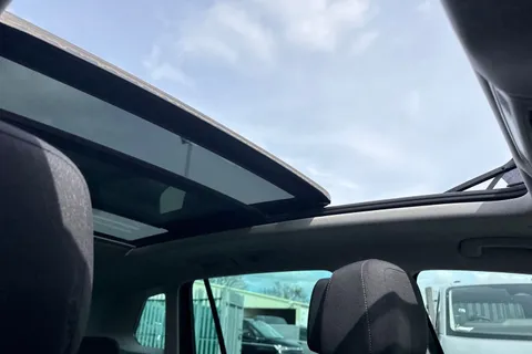 DE24KOB Volkswagen Tiguan 1.4 TSI eHybrid Elegance 5dr DSG Thumbnail #50