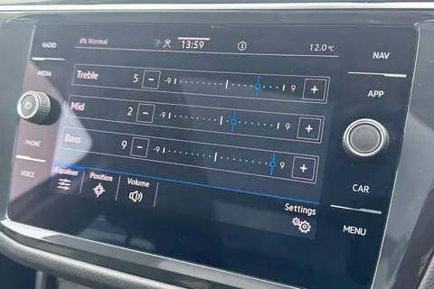 DE24KOB Volkswagen Tiguan 1.4 TSI eHybrid Elegance 5dr DSG Thumbnail #60