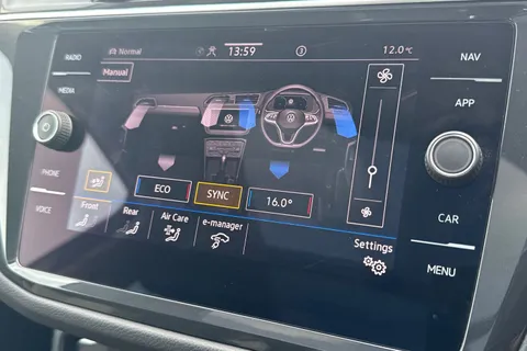 DE24KOB Volkswagen Tiguan 1.4 TSI eHybrid Elegance 5dr DSG Thumbnail #62