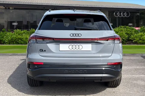  Audi Q4 e-tron 40 Black Edition Auto 5dr 82kWh Thumbnail #5