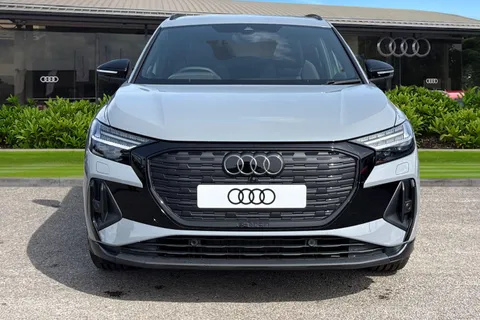  Audi Q4 e-tron 40 Black Edition Auto 5dr 82kWh Thumbnail #6