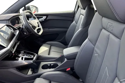  Audi Q4 e-tron 40 Black Edition Auto 5dr 82kWh Thumbnail #16