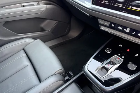  Audi Q4 e-tron 40 Black Edition Auto 5dr 82kWh Thumbnail #20